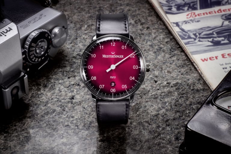 Meistersinger Neo 36 Neo 40 Bordeaux red gradient dial